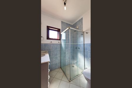 Casa de condomínio para alugar com 350m², 7 quartos e 4 vagasBanheiro da Suite 1