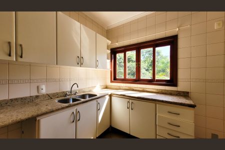 Casa de condomínio para alugar com 350m², 7 quartos e 4 vagasCozinha