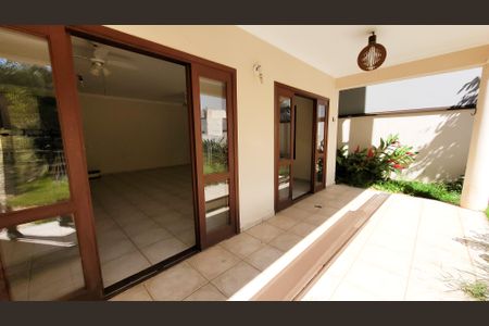 Casa de condomínio para alugar com 350m², 7 quartos e 4 vagasÁrea gourmet