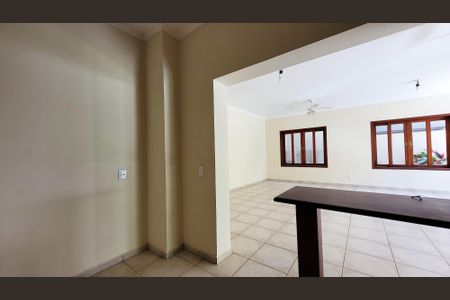 Casa de condomínio para alugar com 350m², 7 quartos e 4 vagasÁrea gourmet - Churrasqueira
