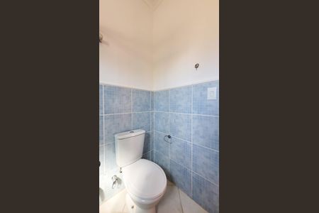 Casa de condomínio para alugar com 350m², 7 quartos e 4 vagasBanheiro da Suite 1