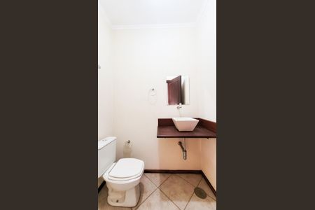 Casa de condomínio para alugar com 350m², 7 quartos e 4 vagasLavabo