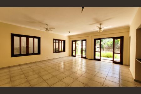 Casa de condomínio para alugar com 350m², 7 quartos e 4 vagasÁrea gourmet