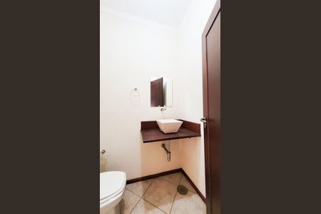 Casa de condomínio para alugar com 350m², 7 quartos e 4 vagasLavabo