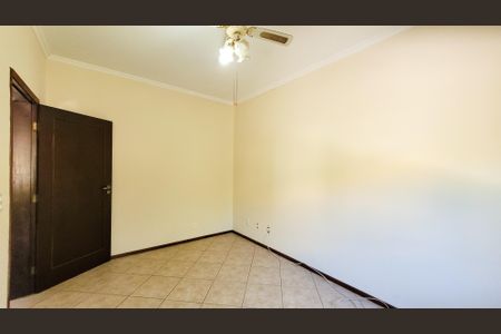 Casa de condomínio para alugar com 350m², 7 quartos e 4 vagasEscritório/Quarto