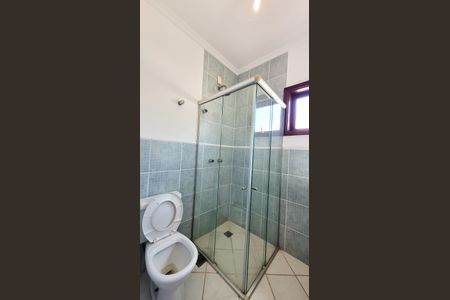 Casa de condomínio para alugar com 350m², 7 quartos e 4 vagasBanheiro da Suite 2