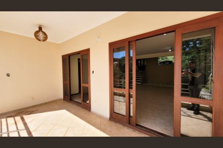 Casa de condomínio para alugar com 350m², 7 quartos e 4 vagasVaranda da Sala