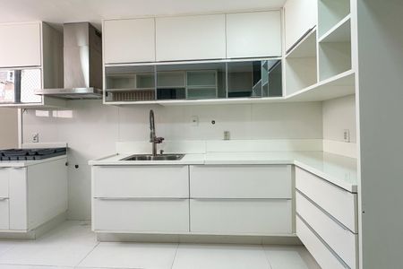 Apartamento para alugar com 240m², 4 quartos e 1 vagaCozinha