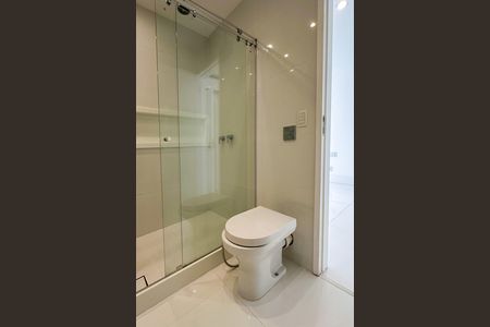 Apartamento para alugar com 240m², 4 quartos e 1 vagaSuíte