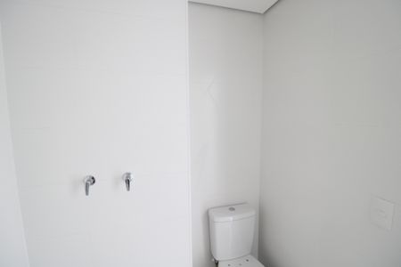 Apartamento à venda com 106m², 2 quartos e 1 vagaQuarto 2 - Banheiro