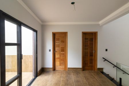 Casa à venda com 211m², 3 quartos e 4 vagas