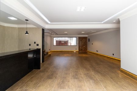 Casa à venda com 211m², 3 quartos e 4 vagas