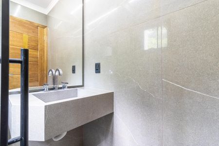 Casa à venda com 211m², 3 quartos e 4 vagas