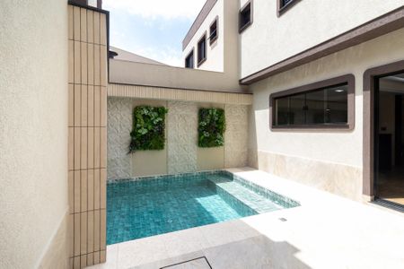 Casa à venda com 211m², 3 quartos e 4 vagas