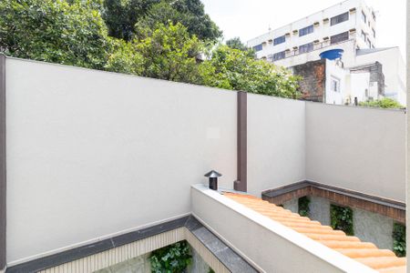 Casa à venda com 211m², 3 quartos e 4 vagas