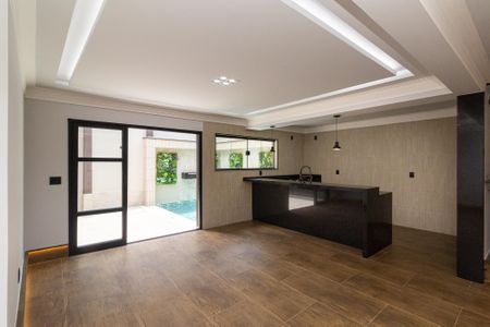Casa à venda com 211m², 3 quartos e 4 vagas