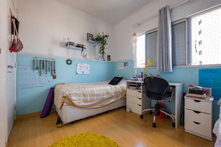 Apartamento à venda com 93m², 3 quartos e 2 vagasQuarto 2