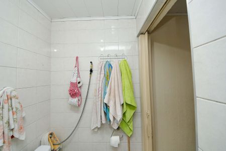 Casa à venda com 89m², 3 quartos e 3 vagas Casa à venda com 89m², 3 quartos e 3 vagasBanheiro