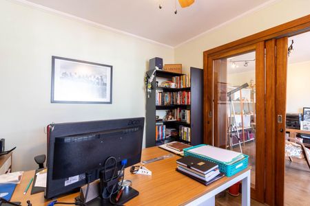 Casa à venda com 391m², 3 quartos e 5 vagasEscritório