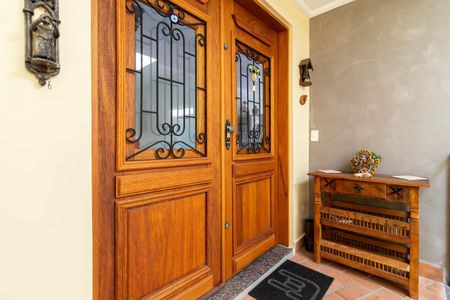 Casa à venda com 391m², 3 quartos e 5 vagasEscritório - Escada