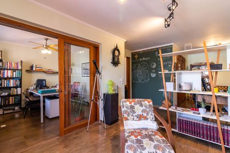 Casa à venda com 391m², 3 quartos e 5 vagasEscritório