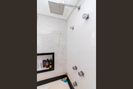 Casa à venda com 391m², 3 quartos e 5 vagasBanheiro da Suíte 1