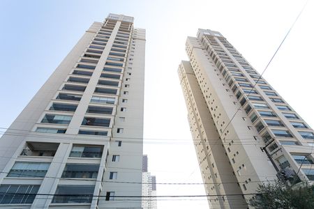 Apartamento à venda com 84m², 2 quartos e 2 vagasFachada