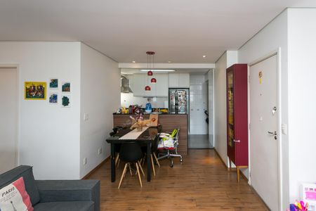 Apartamento à venda com 84m², 2 quartos e 2 vagasSala