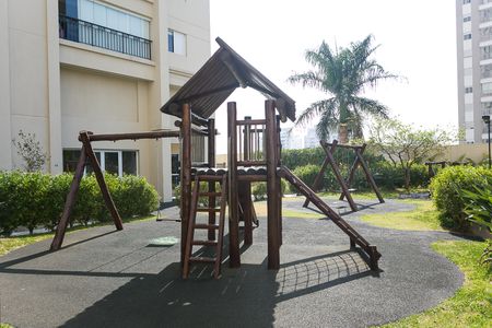 Apartamento à venda com 84m², 2 quartos e 2 vagasÁrea comum - Playground