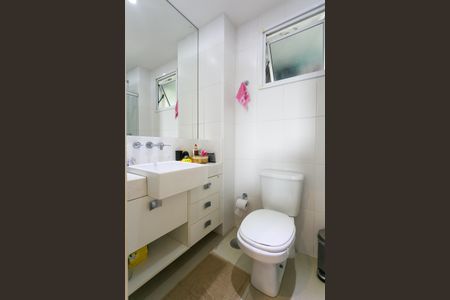 Apartamento à venda com 84m², 2 quartos e 2 vagasBanheiro