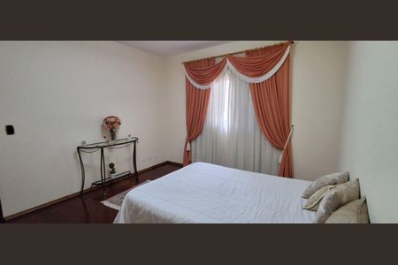 Casa à venda com 350m², 4 quartos e 4 vagasSuíte 3