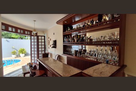 Casa à venda com 350m², 4 quartos e 4 vagasHall social