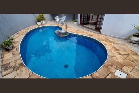 Casa à venda com 350m², 4 quartos e 4 vagasPiscina