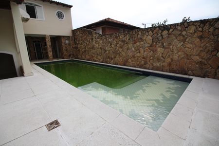 Casa de condomínio à venda com 467m², 6 quartos e 4 vagasPiscina