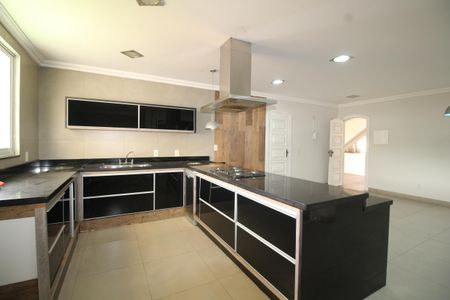 Casa de condomínio à venda com 467m², 6 quartos e 4 vagasCozinha