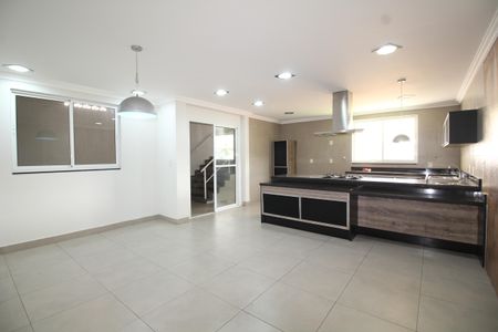 Casa de condomínio à venda com 467m², 6 quartos e 4 vagasCozinha