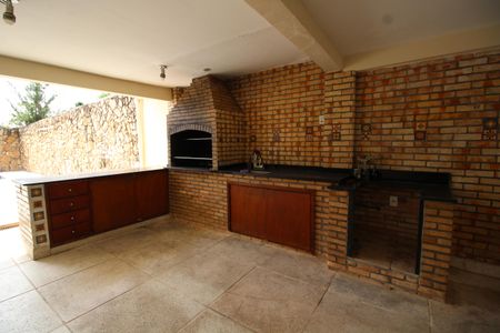 Casa de condomínio à venda com 467m², 6 quartos e 4 vagasChurrasqueira