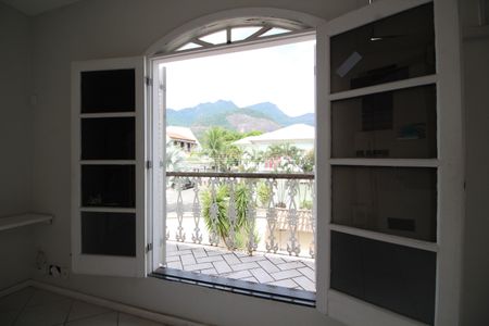 Casa de condomínio à venda com 467m², 6 quartos e 4 vagasQuarto 2 - Varanda/Vista