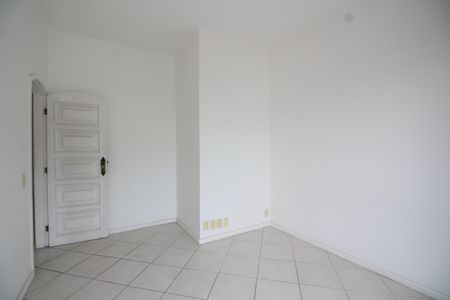 Casa de condomínio à venda com 467m², 6 quartos e 4 vagasQuarto 1