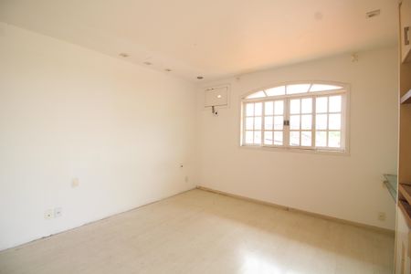 Casa de condomínio à venda com 467m², 6 quartos e 4 vagasQuarto 5 - Suíte