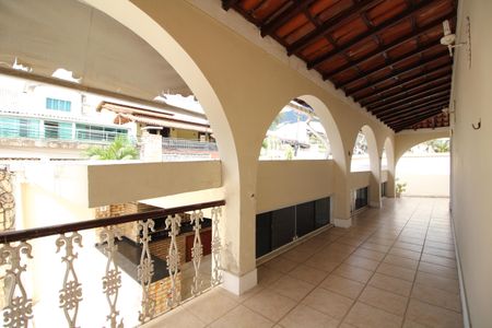 Casa de condomínio à venda com 467m², 6 quartos e 4 vagasBanheiro de Serviço 2