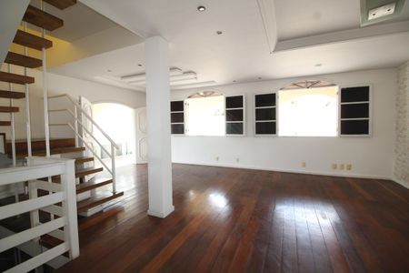 Sala 1 de casa de condomínio à venda com 6 quartos, 467m² em Anil, Rio de Janeiro