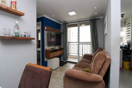 Apartamento à venda com 44m², 2 quartos e 1 vaga Apartamento à venda com 44m², 2 quartos e 1 vagaSala