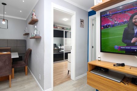 Apartamento à venda com 44m², 2 quartos e 1 vaga Apartamento à venda com 44m², 2 quartos e 1 vagaSala