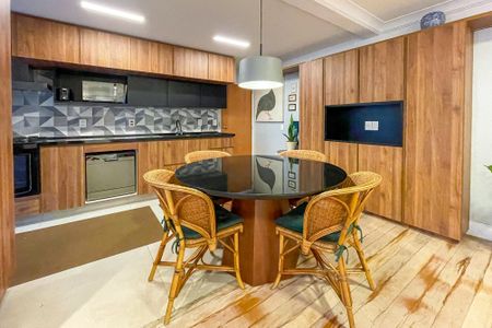 Apartamento para alugar com 113m², 2 quartos e 1 vaga Apartamento para alugar com 113m², 2 quartos e 1 vagaCozinha