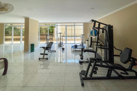 Apartamento para alugar com 113m², 2 quartos e 1 vaga Apartamento para alugar com 113m², 2 quartos e 1 vagaÁrea comum - Academia