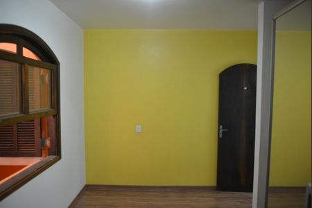 Casa à venda com 380m², 5 quartos e 2 vagasQuarto 3