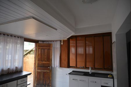 Casa à venda com 380m², 5 quartos e 2 vagascozinha 2