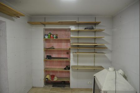 Casa à venda com 380m², 5 quartos e 2 vagasDespensa