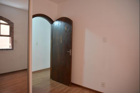 Casa à venda com 380m², 5 quartos e 2 vagasQuarto